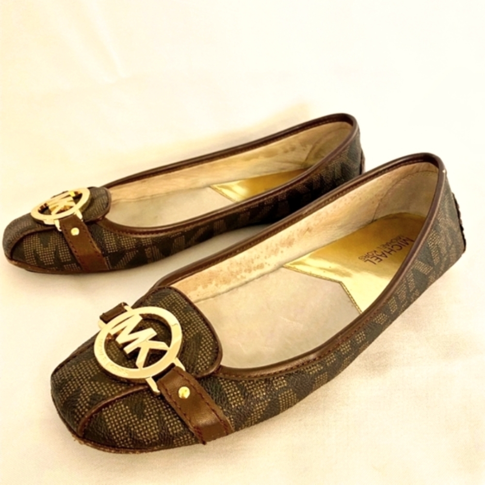 Michael Kors Women's Logo Fulton Flats, 10" long/size 9